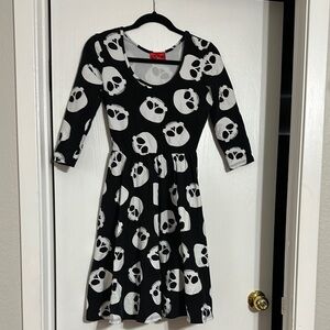 PUG S Black and White Skull Print Dress